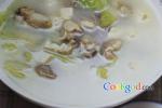 小吃 牡蛎肉炖豆腐白菜