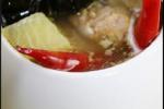 小吃 乌发利肝之排骨海带汤