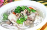 新疆吐鲁番小吃 吐鲁番清炖羊肉