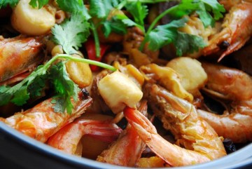 砂锅煲虾做法