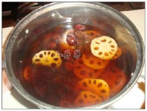 罗汉果莲藕甜汤做法