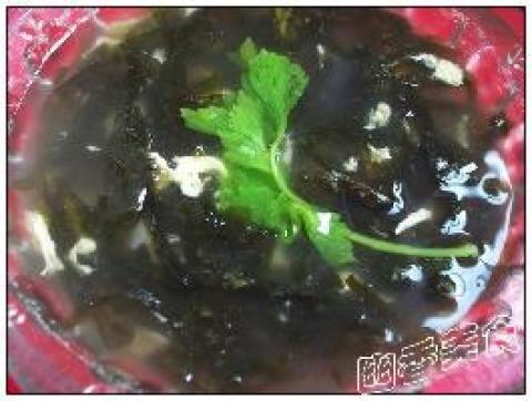 蛋黄虾皮紫菜汤做法