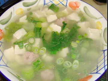 豆腐菇笋圆子汤做法