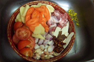 ABCD汤 （马铃薯红萝卜大洋葱番茄汤） 做法