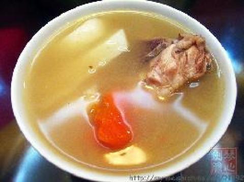 鲜淮山胡萝卜猪骨汤做法