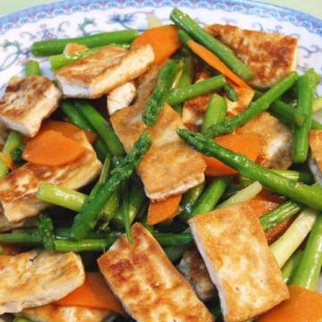 芦笋炒煎豆腐做法
