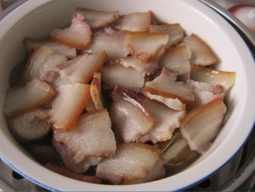 腊肉香菇汤做法