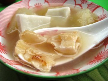 【美容减肥汤】木瓜椰子煲鱼胶汤做法