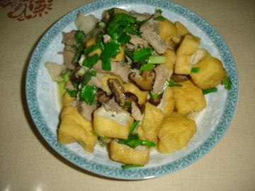 肉炒油豆腐做法