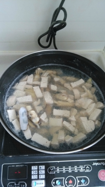 清甜蛏豆腐汤做法