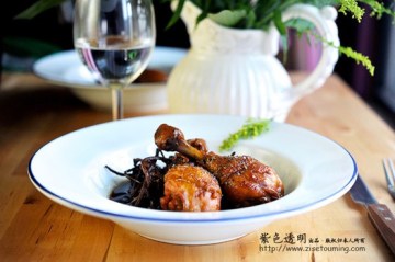 锅烤豉油茶树菇鸡腿做法