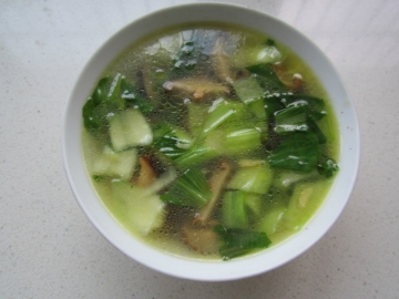 青菜香菇虾皮汤做法