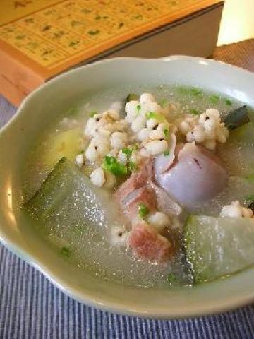 冬瓜薏米大骨汤做法