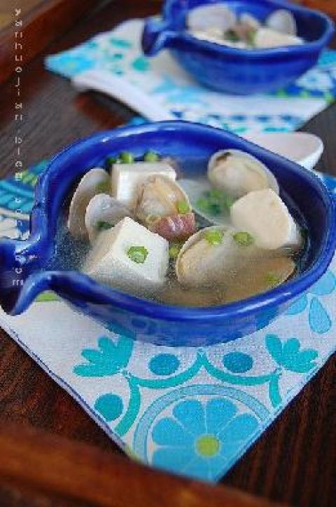 蛤蜊豆腐汤做法