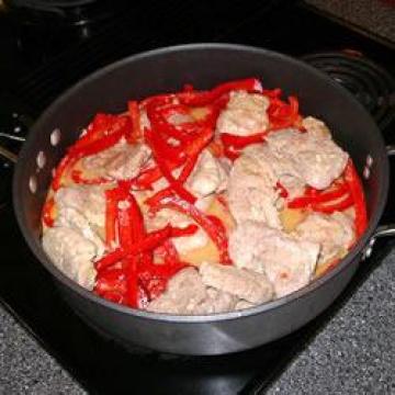 红椒猪肉砂锅做法
