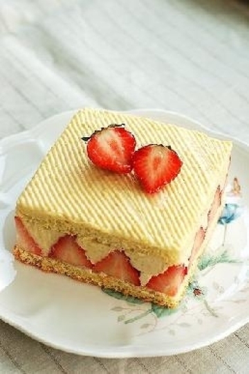 草莓蛋糕做法