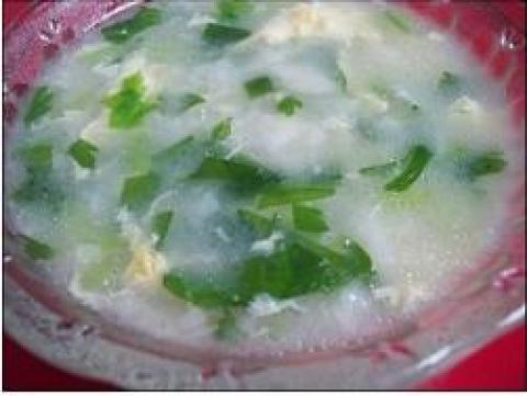 芹菜虾皮疙瘩汤做法