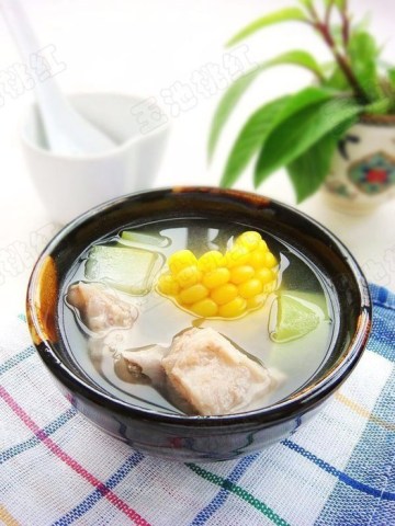 玉米葫芦瓜排骨汤做法