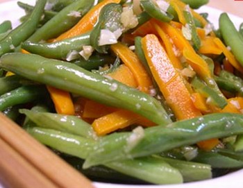胡萝卜烩四季豆做法