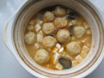 鱼丸木耳豆腐汤做法
