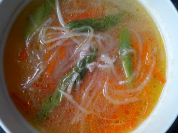芦笋萝卜丝汤做法