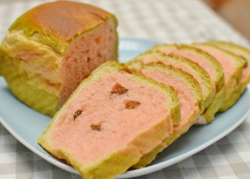西瓜型葡萄面包做法