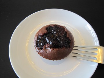 巧克力碎片黑櫻桃蛋糕做法