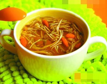 海参枸杞汤做法