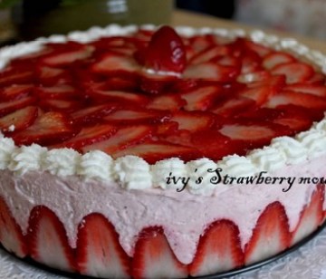 草莓慕斯蛋糕做法