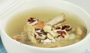 水鸭薏仁芡实汤做法