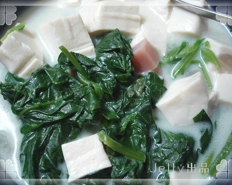 牛奶菠菜汤做法