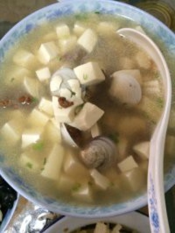 蛤蜊豆腐汤做法