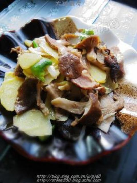 榛蘑土豆片做法