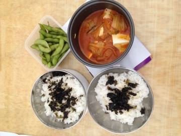 简易韩式泡菜汤便当做法