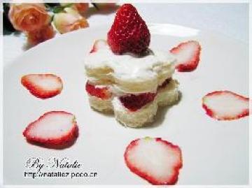情人节甜点：草莓奶油塔做法