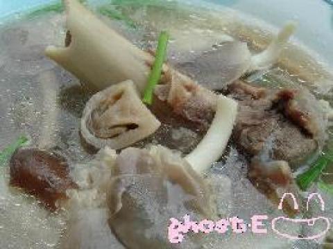 菌菇骨头汤～做法