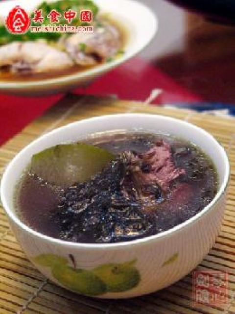 冬瓜紫菜猪骨汤做法