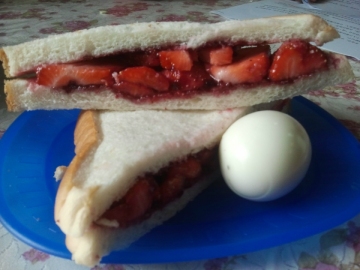 草莓三明治做法