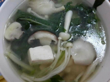 杂菇豆腐汤做法