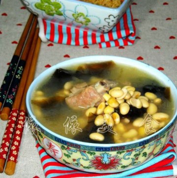 黄豆海带排骨汤做法