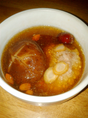 蒸泡参香菇肉团汤做法