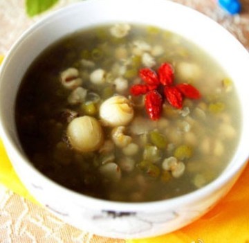 绿豆莲子薏米粥做法
