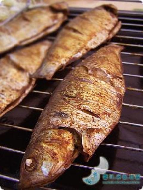 焦香烤鱼做法