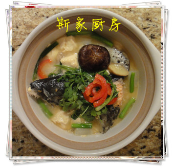 萝卜豆腐煲三文鱼头做法