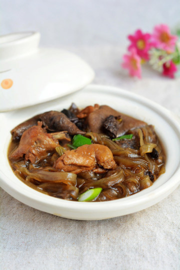 小鸡炖松蘑——东北人爱吃的家常菜做法
