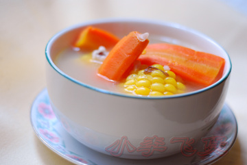 玉米筒骨猪肚汤做法