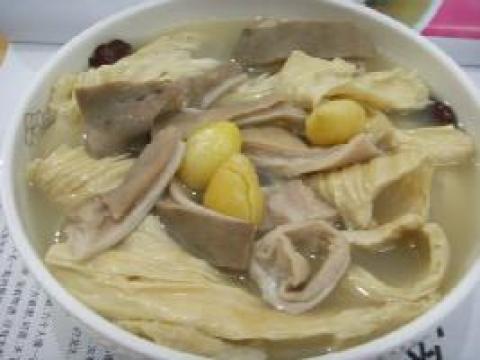 白果腐竹猪肚汤做法