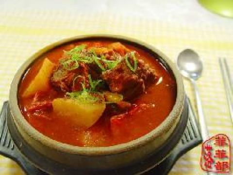 韩国猪骨头汤做法