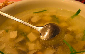 葱姜豆腐汤做法