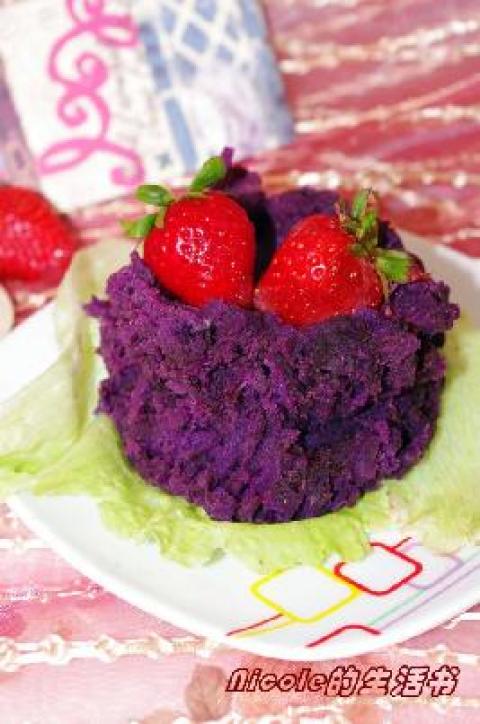 椰香草莓紫薯糕做法